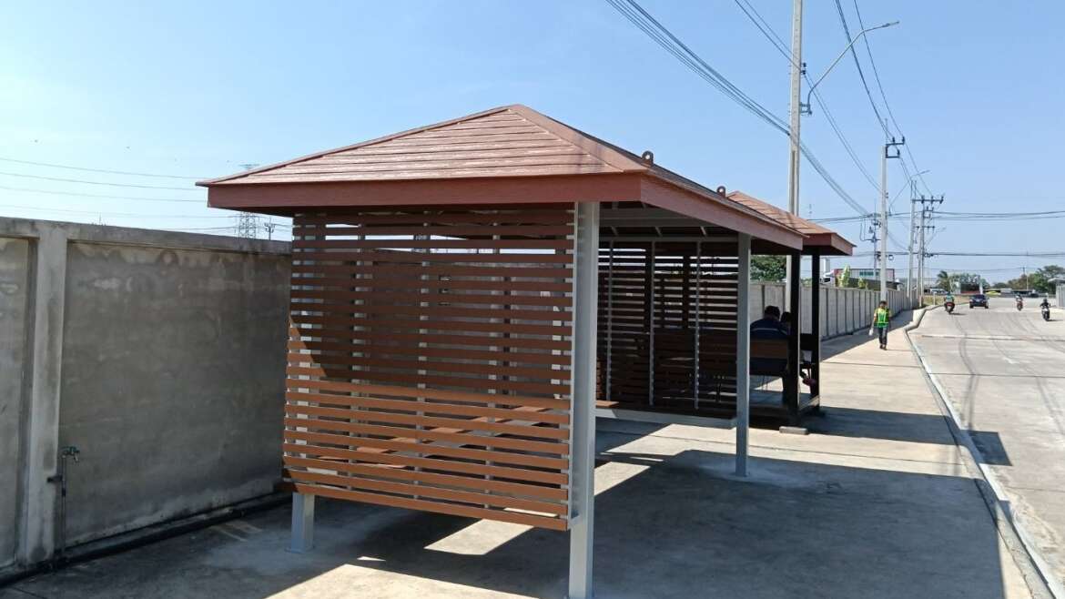 ศาลาไม้เทียม